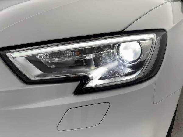 Vente en ligne Audi A3  35 TFSI CoD 150 au prix de 20 990 €