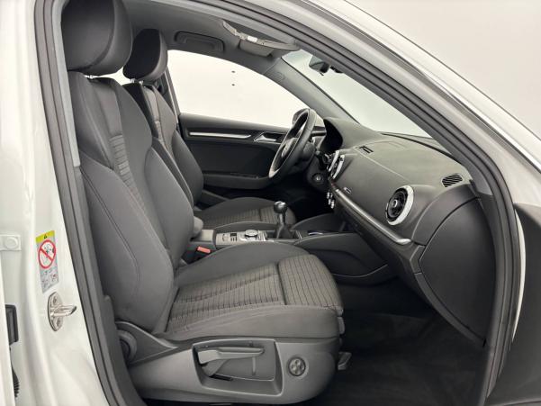 Vente en ligne Audi A3  35 TFSI CoD 150 au prix de 20 990 €