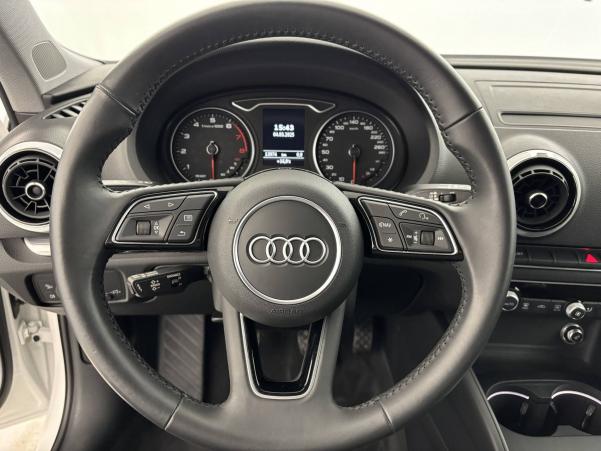 Vente en ligne Audi A3  35 TFSI CoD 150 au prix de 20 990 €