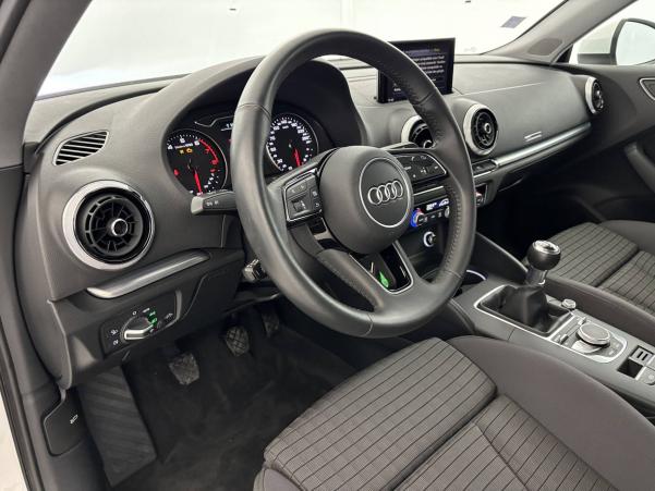 Vente en ligne Audi A3  35 TFSI CoD 150 au prix de 20 990 €