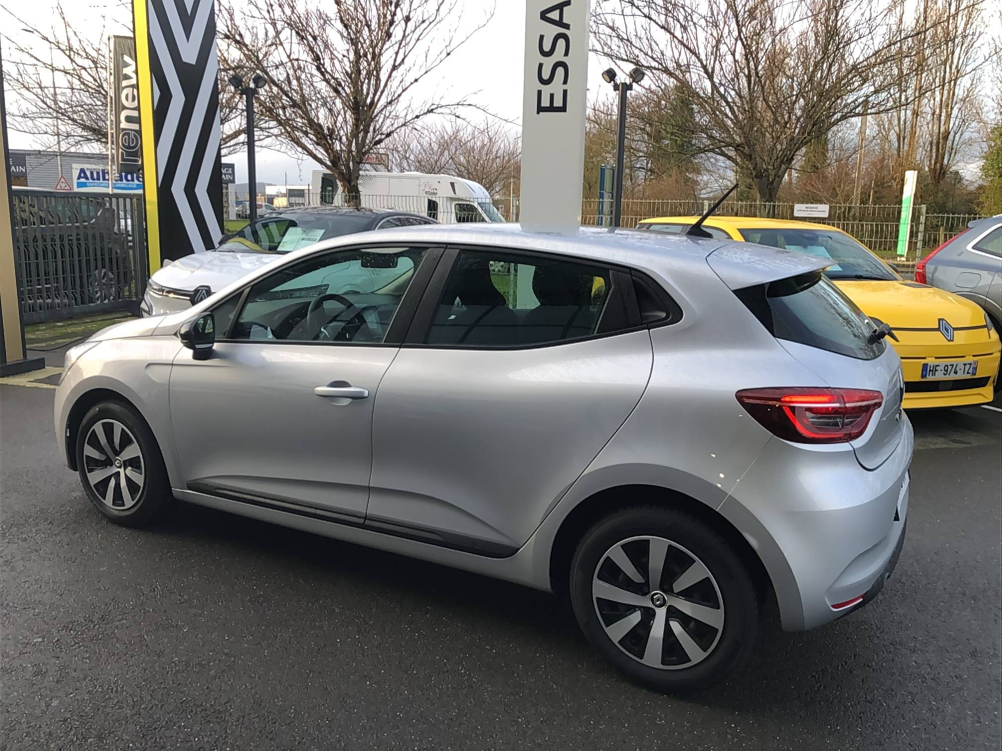 Vente en ligne Renault Clio 5 Clio TCe 90 au prix de 12 990 €