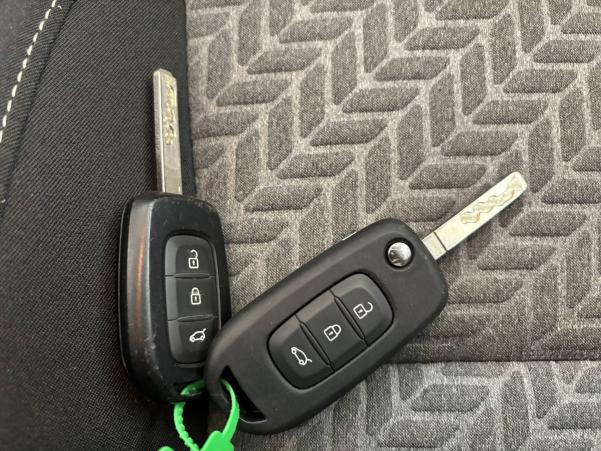 Vente en ligne Renault Clio 5 Clio TCe 90 X-Tronic au prix de 16 990 €