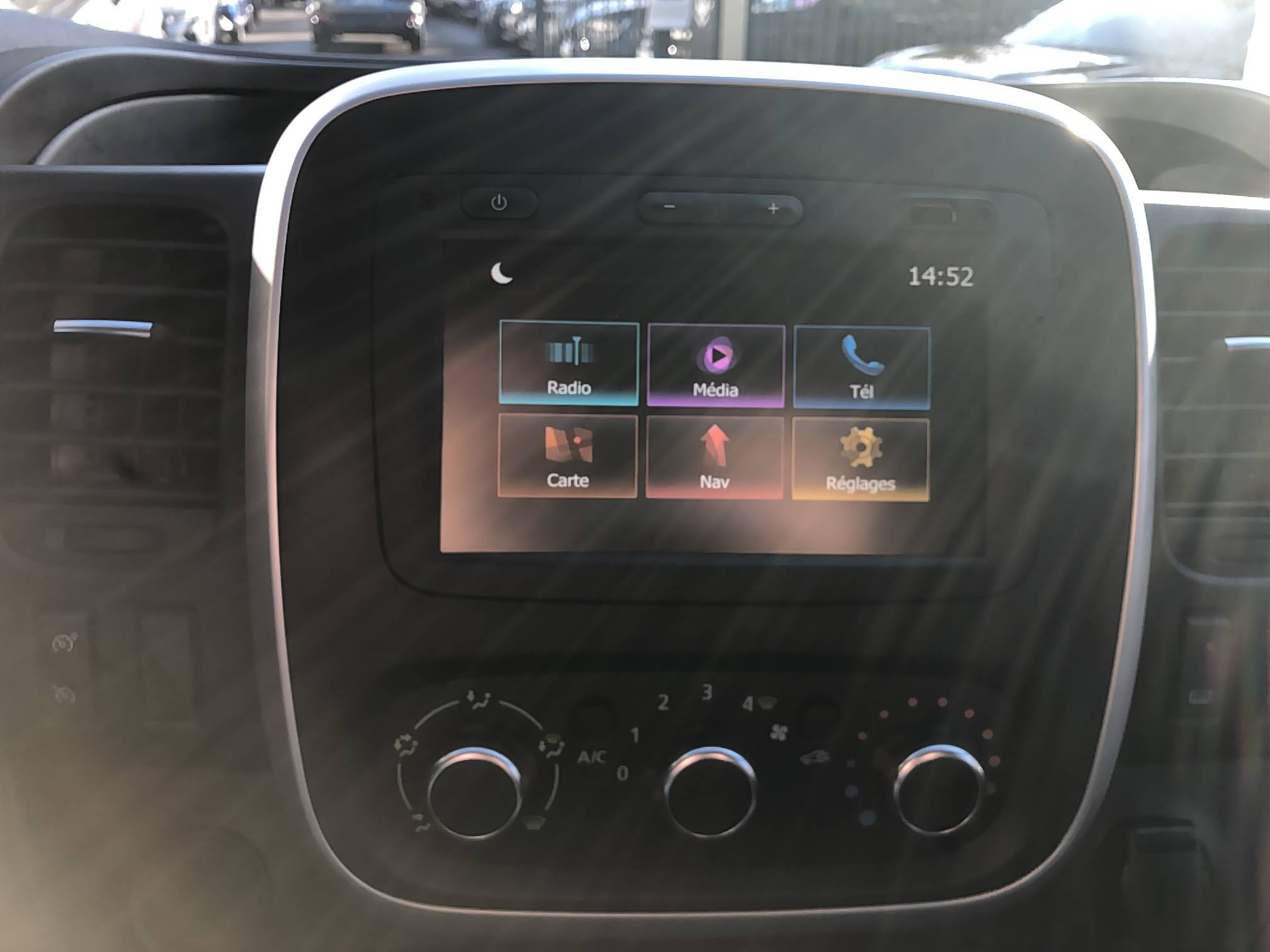 Vente en ligne Renault Trafic 3 Fourgon TRAFIC FGN L1H1 1000 KG DCI 120 au prix de 20 790 €