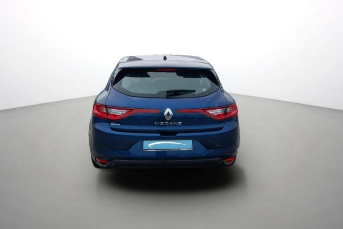 Vente en ligne Renault Megane 4 Mégane IV Berline Blue dCi 115 au prix de 14 990 €