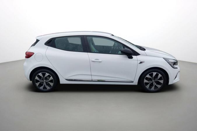 Vente en ligne Renault Clio 5 Clio TCe 90 - 21N au prix de 14 990 €