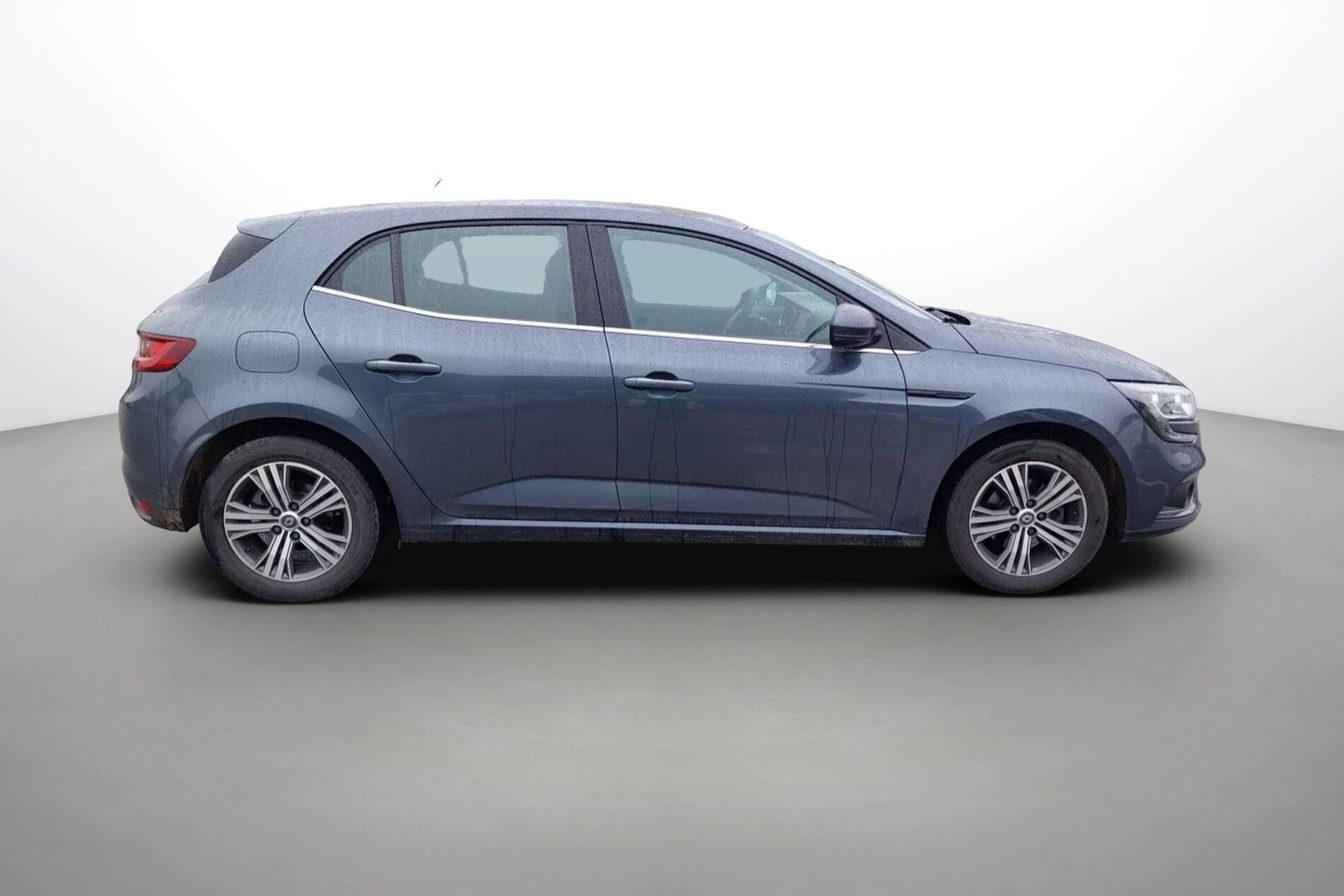 Vente en ligne Renault Megane 4 Mégane IV Berline TCe 140 EDC FAP au prix de 14 990 €