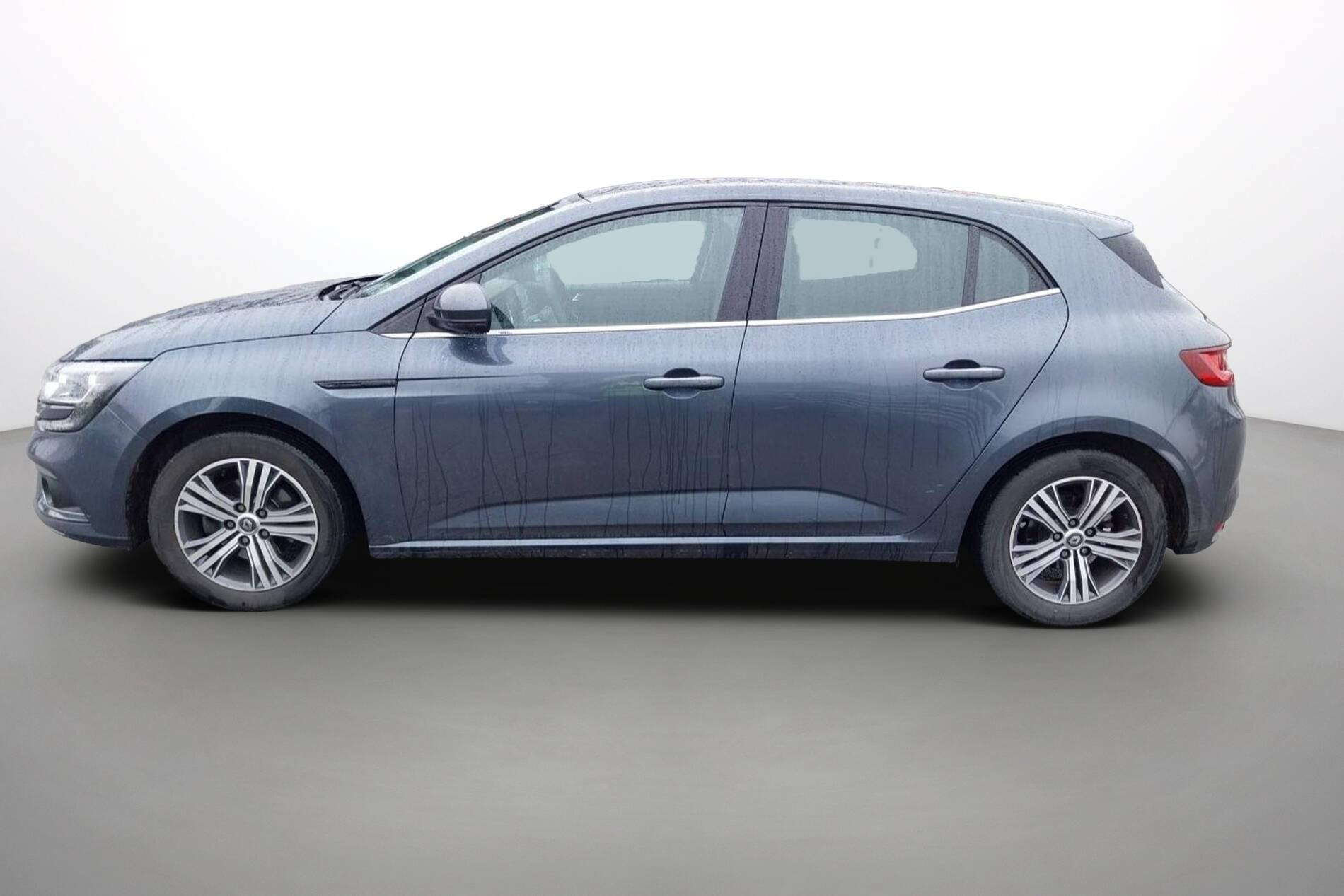 Vente en ligne Renault Megane 4 Mégane IV Berline TCe 140 EDC FAP au prix de 14 990 €