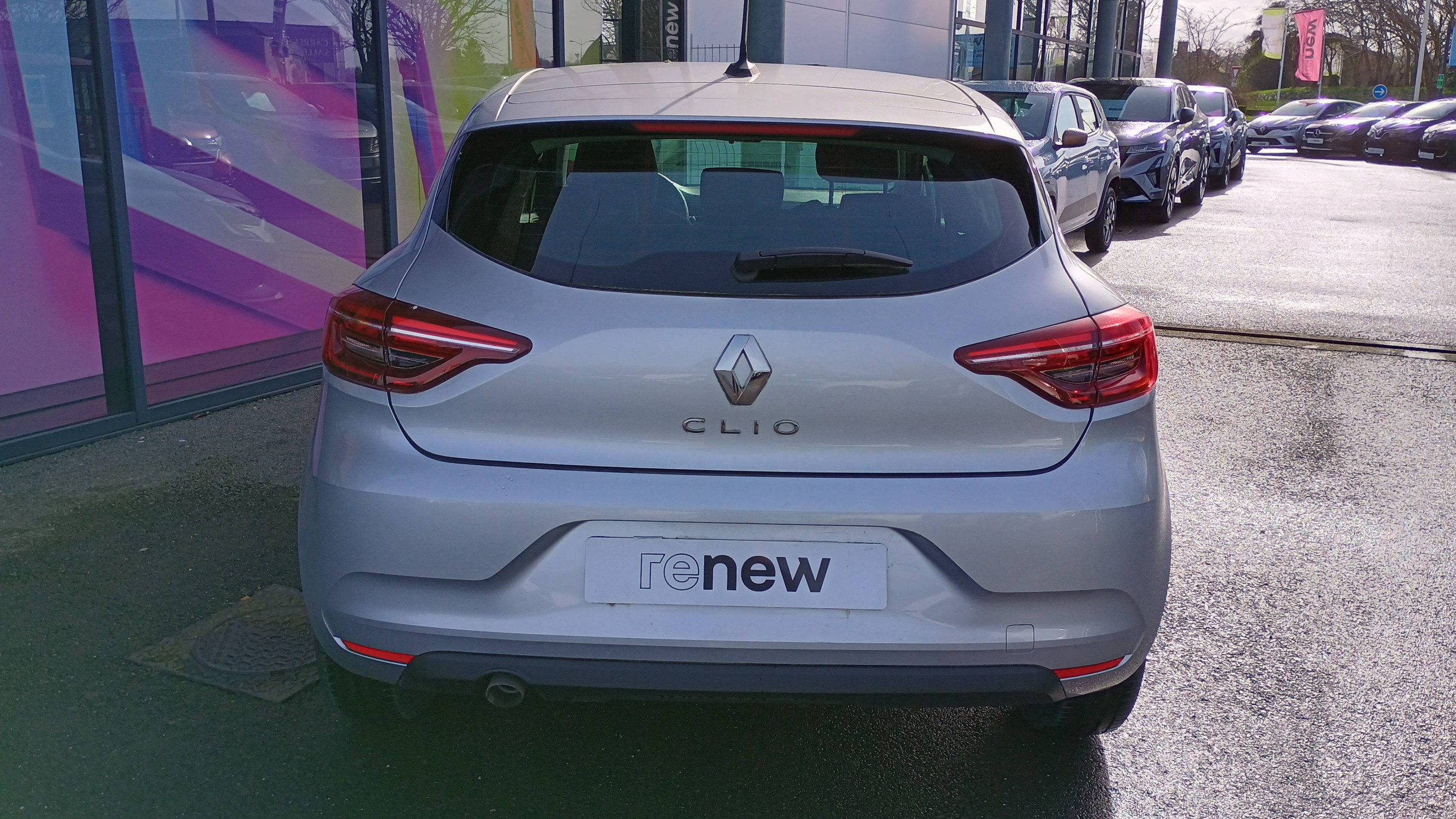 Vente en ligne Renault Clio 5 Clio TCe 90 au prix de 14 790 €