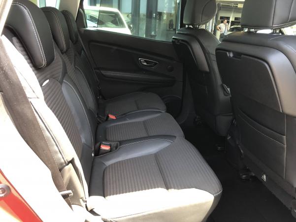 Vente en ligne Renault Grand Scenic 4 Grand Scenic dCi 160 Energy EDC au prix de 15 990 €
