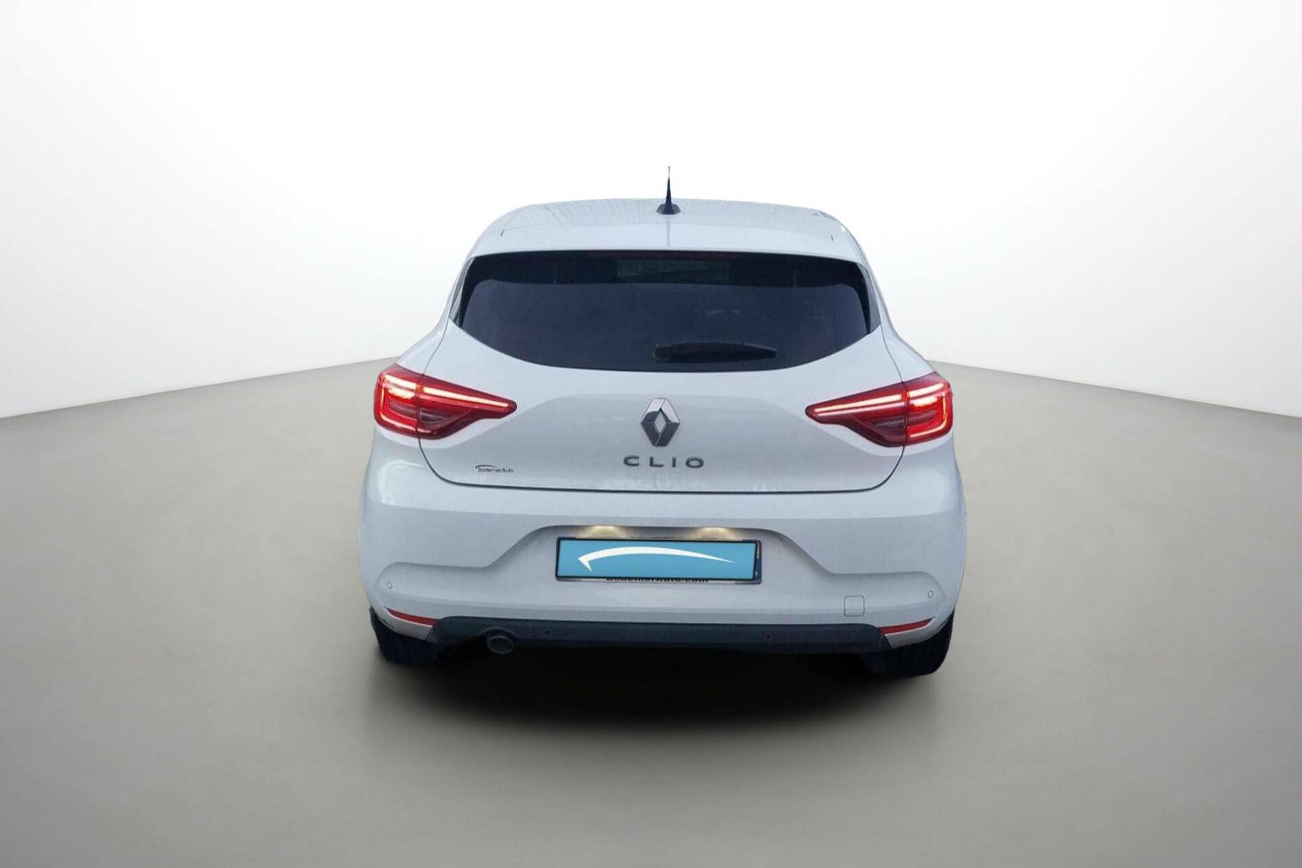 Vente en ligne Renault Clio 5 Clio TCe 90 au prix de 14 990 €