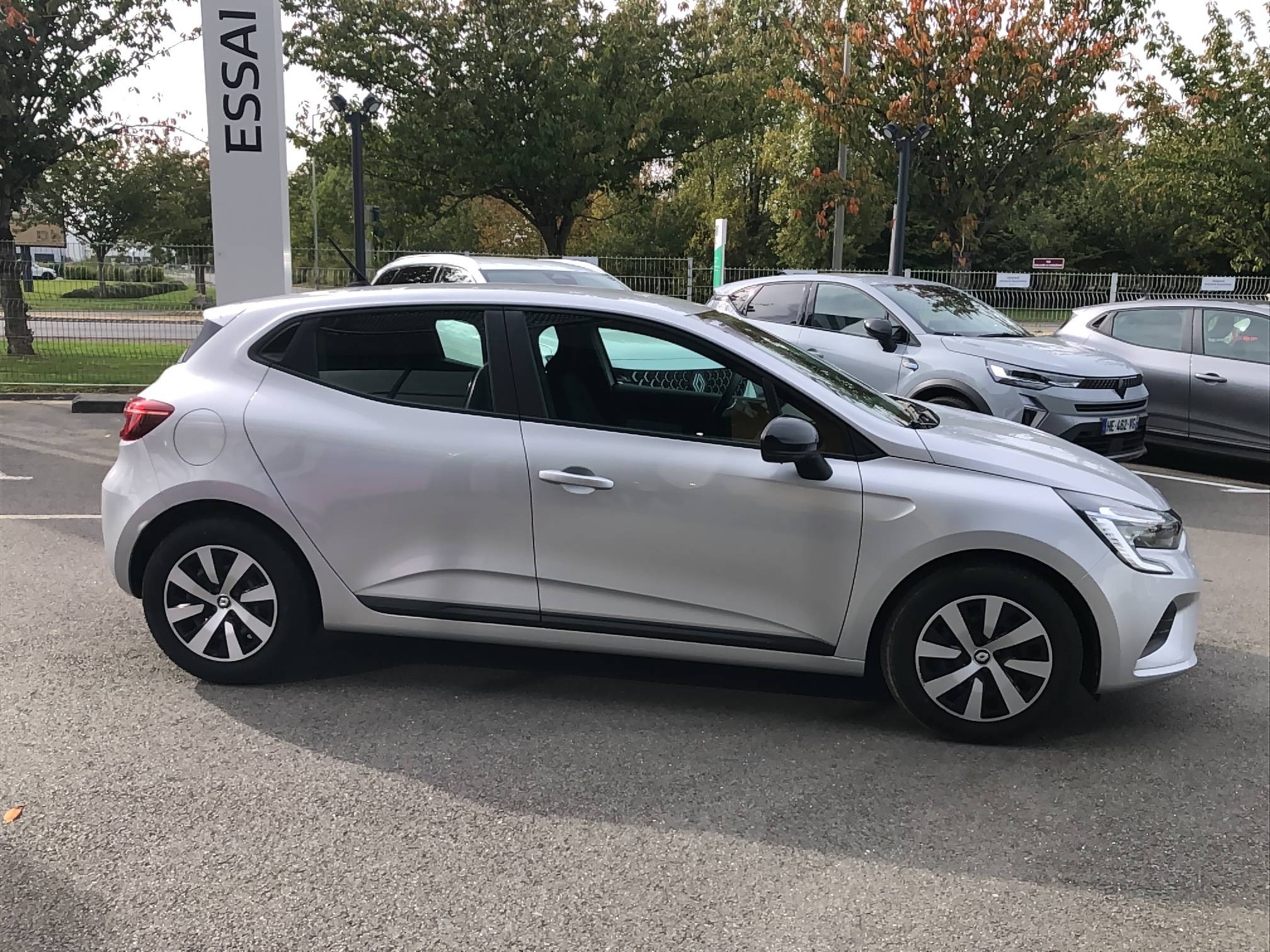 Vente en ligne Renault Clio 5 Clio TCe 90 au prix de 14 990 €