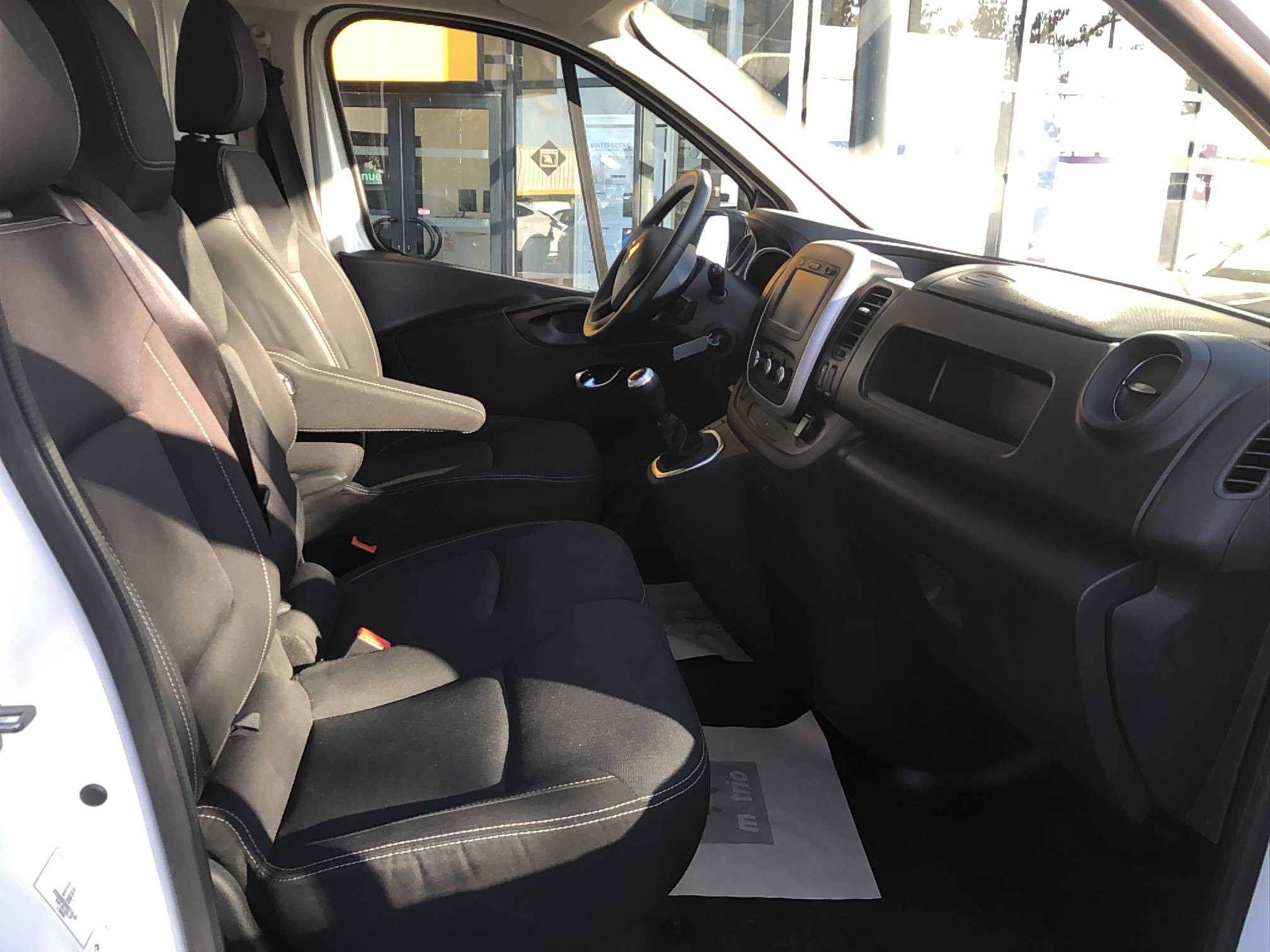 Vente en ligne Renault Trafic 3 Fourgon TRAFIC FGN L1H1 1000 KG DCI 120 au prix de 20 790 €