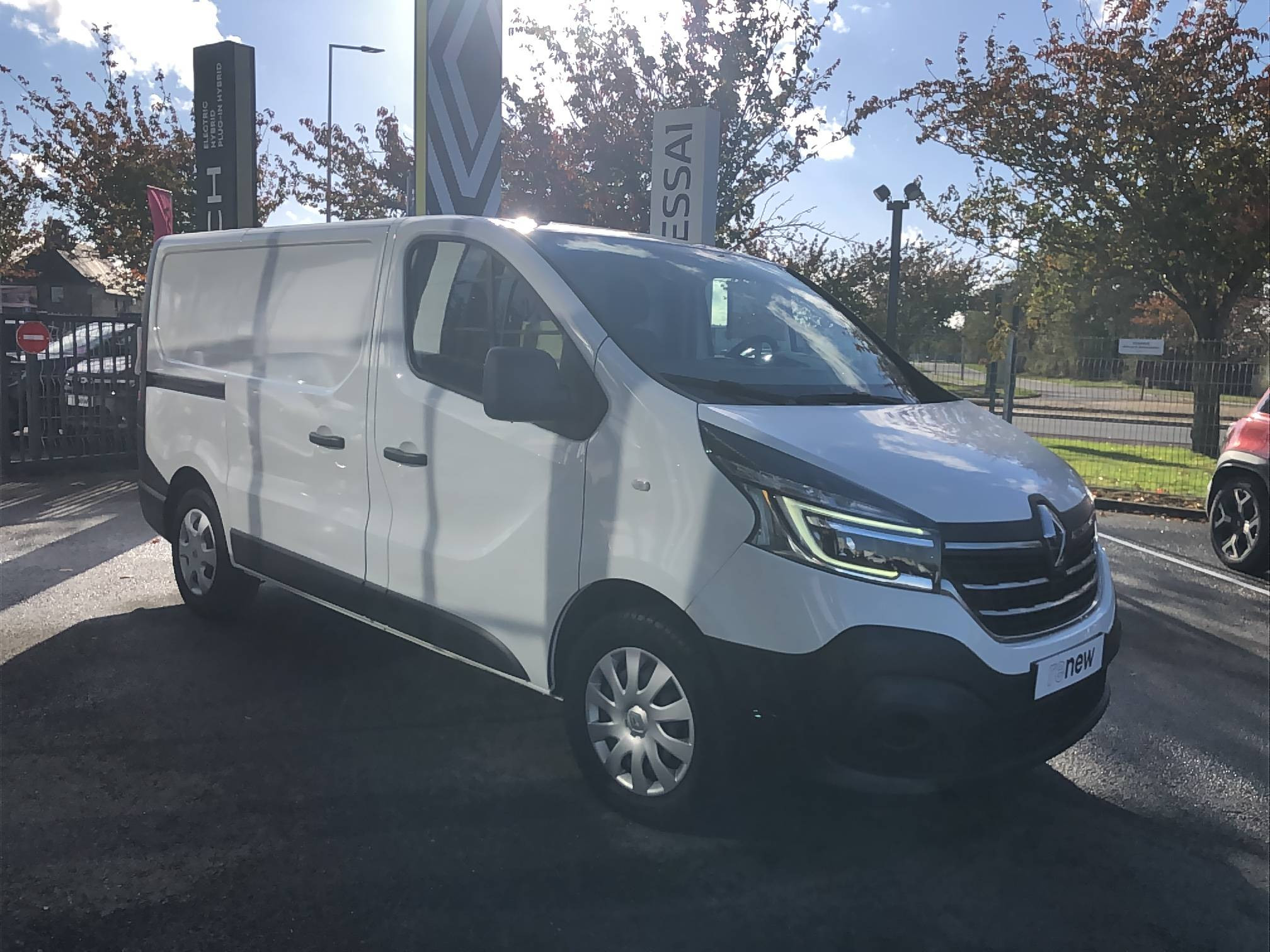 Vente en ligne Renault Trafic 3 Fourgon TRAFIC FGN L1H1 1000 KG DCI 120 au prix de 20 790 €