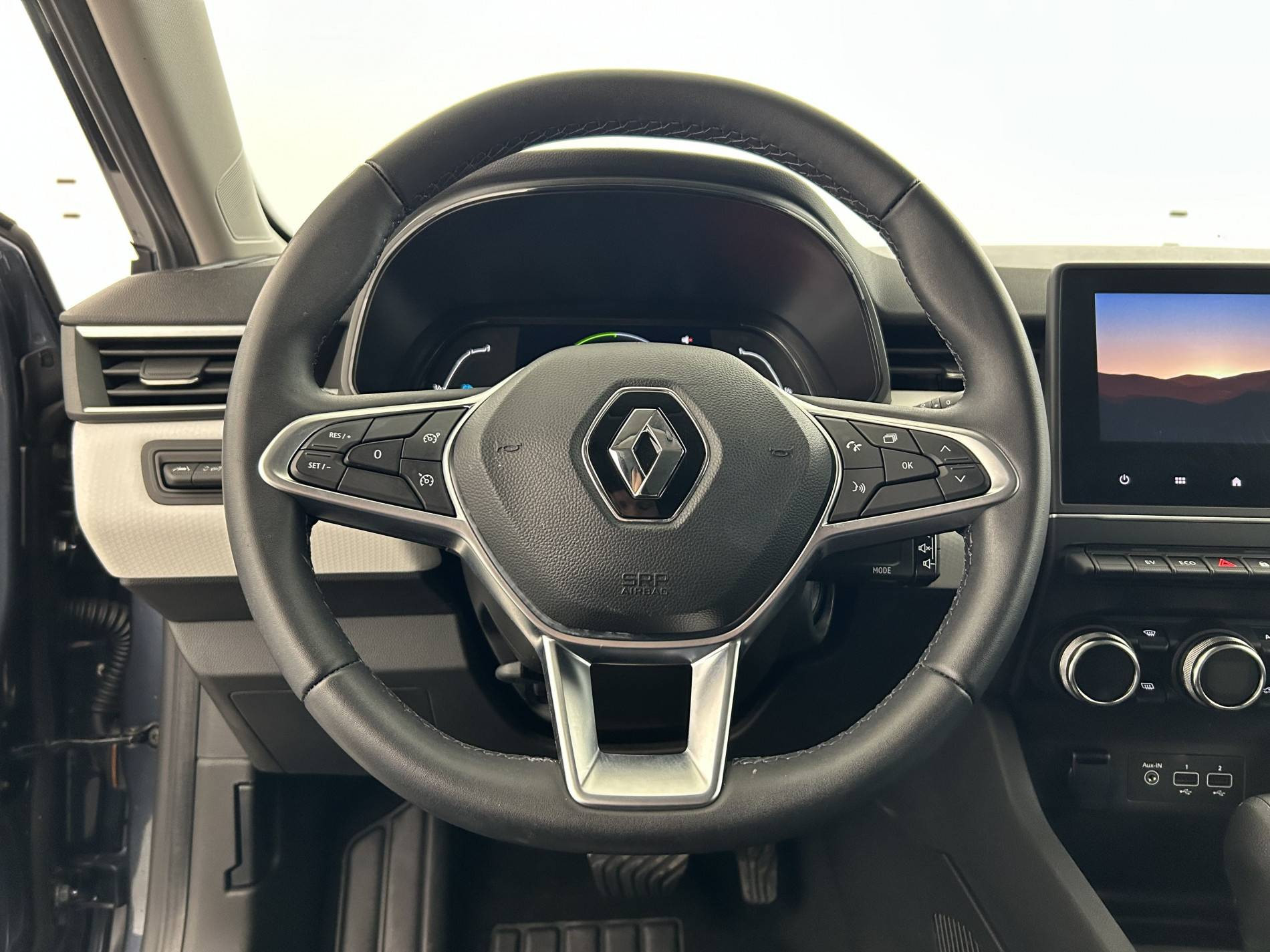 Vente en ligne Renault Clio 5 Clio E-Tech full hybrid 145 au prix de 16 990 €