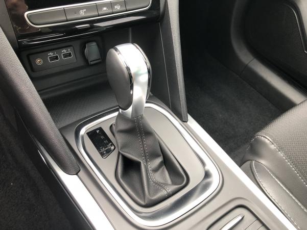 Vente en ligne Renault Megane 4 Estate  Blue dCi 115 EDC au prix de 23 990 €