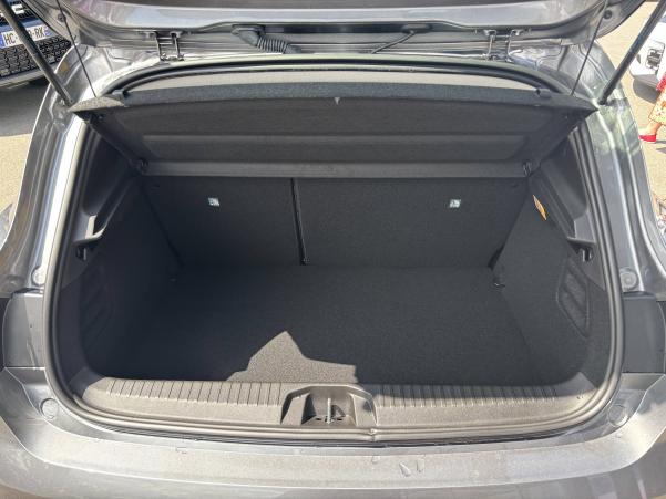 Vente en ligne Renault Clio 5 Clio E-Tech full hybrid 145 ch GSR2 au prix de 21 990 €
