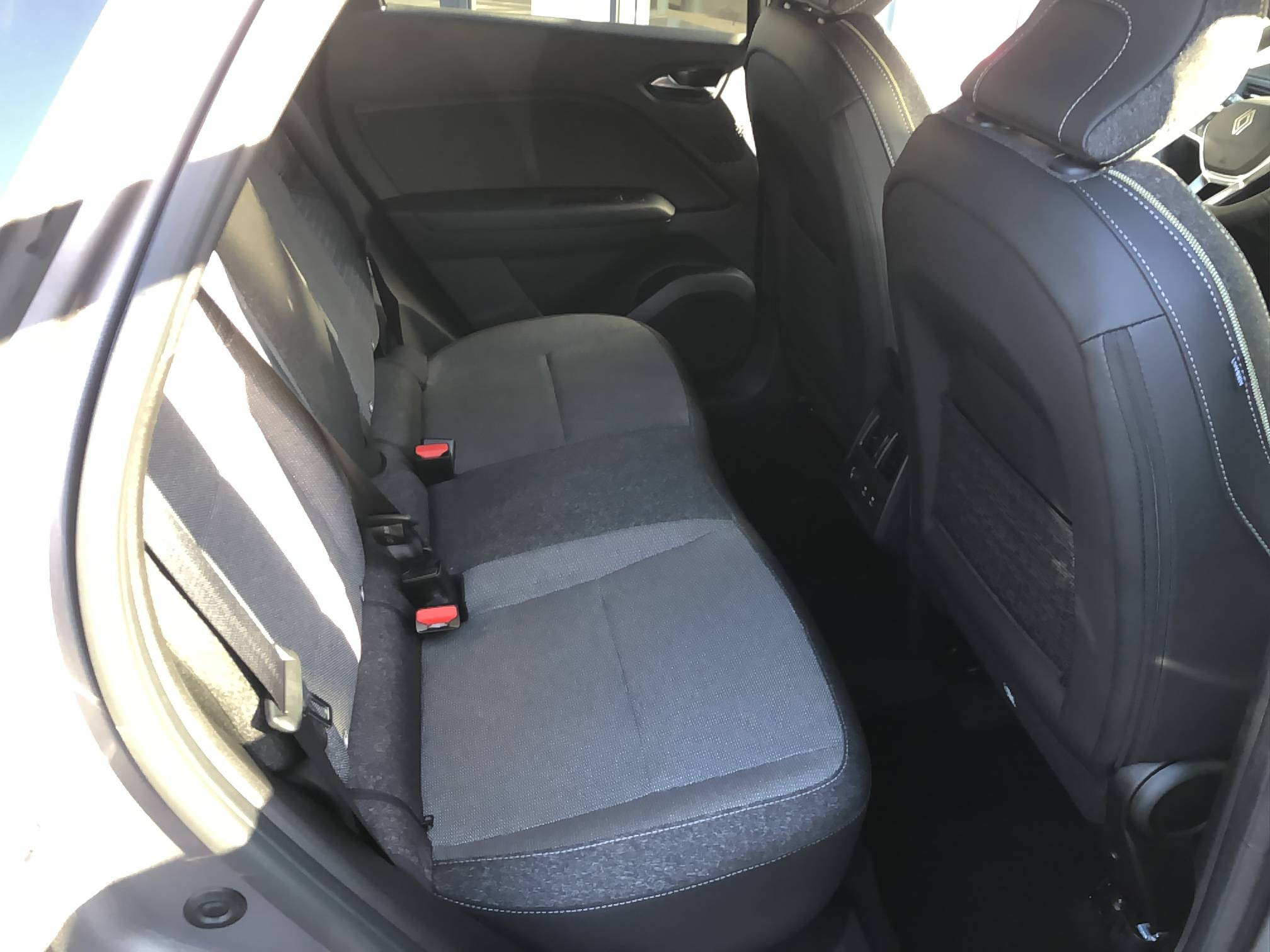 Vente en ligne Renault Symbioz  E-Tech full hybrid 145 au prix de 29 690 €