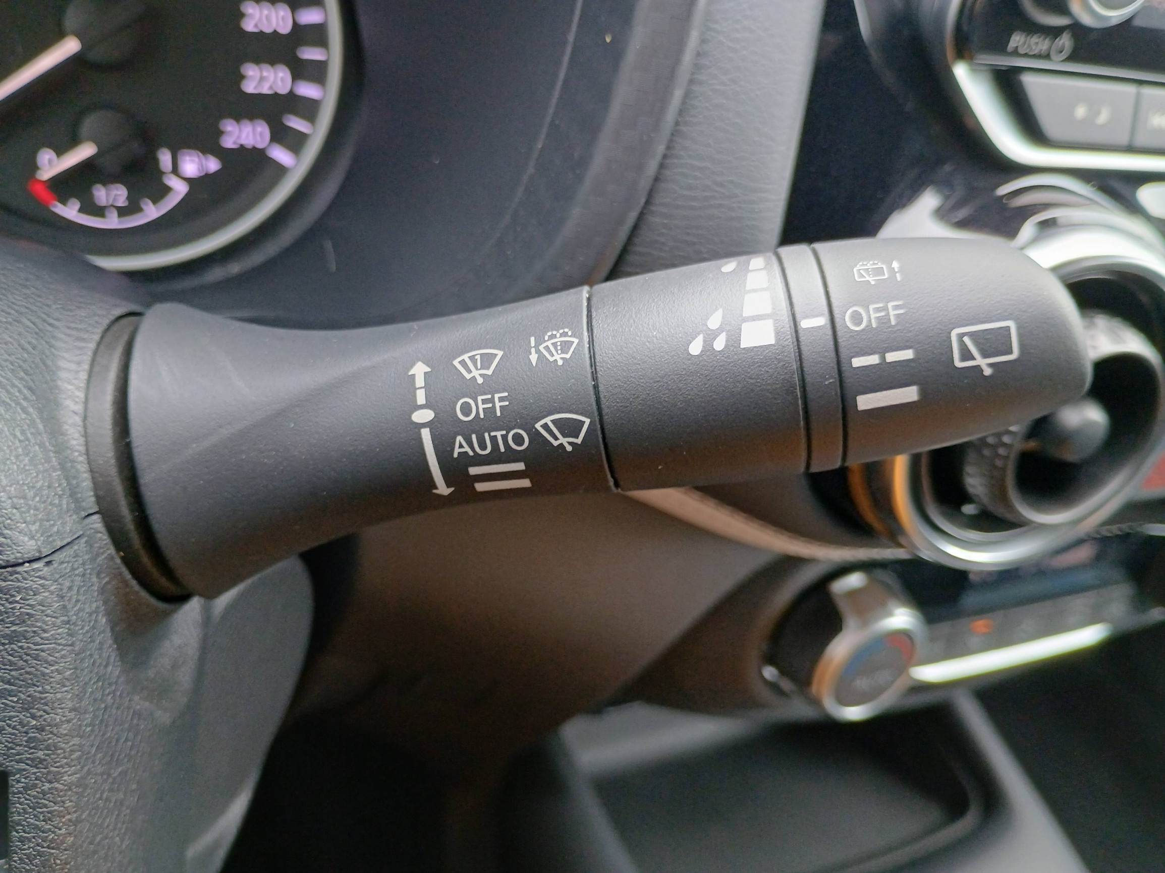 Vente en ligne Nissan Juke Juke HYBRID 143 au prix de 22 900 €