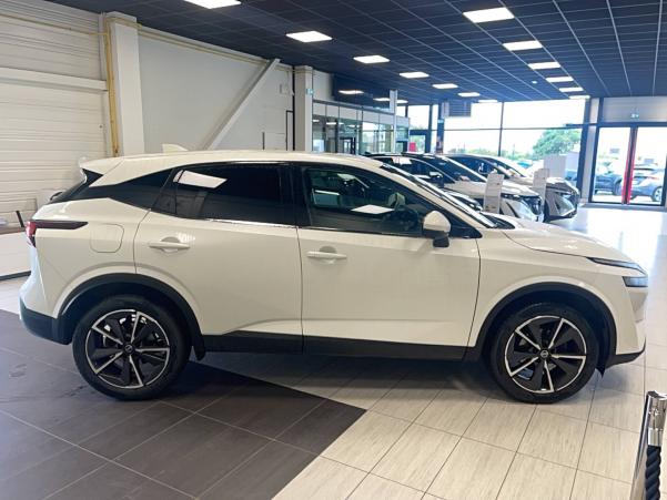 Vente en ligne Nissan Qashqai Qashqai Mild Hybrid 158 ch Xtronic au prix de 25 990 €