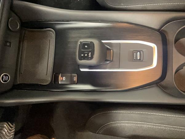 Vente en ligne Nissan Qashqai Qashqai Mild Hybrid 158 ch Xtronic au prix de 25 990 €