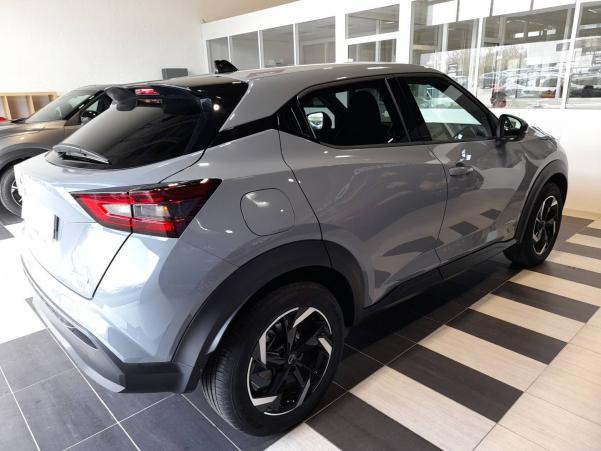 Vente en ligne Nissan Juke Juke HYBRID 143 au prix de 22 990 €