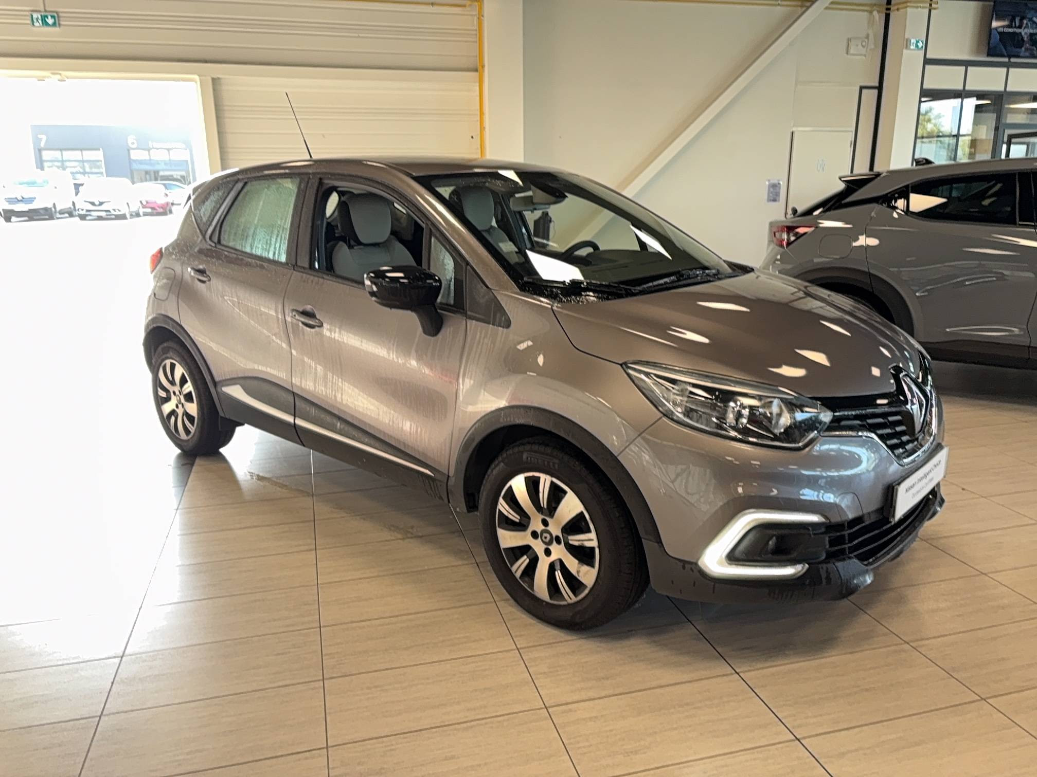 Vente en ligne Renault Captur  dCi 90 au prix de 13 990 €