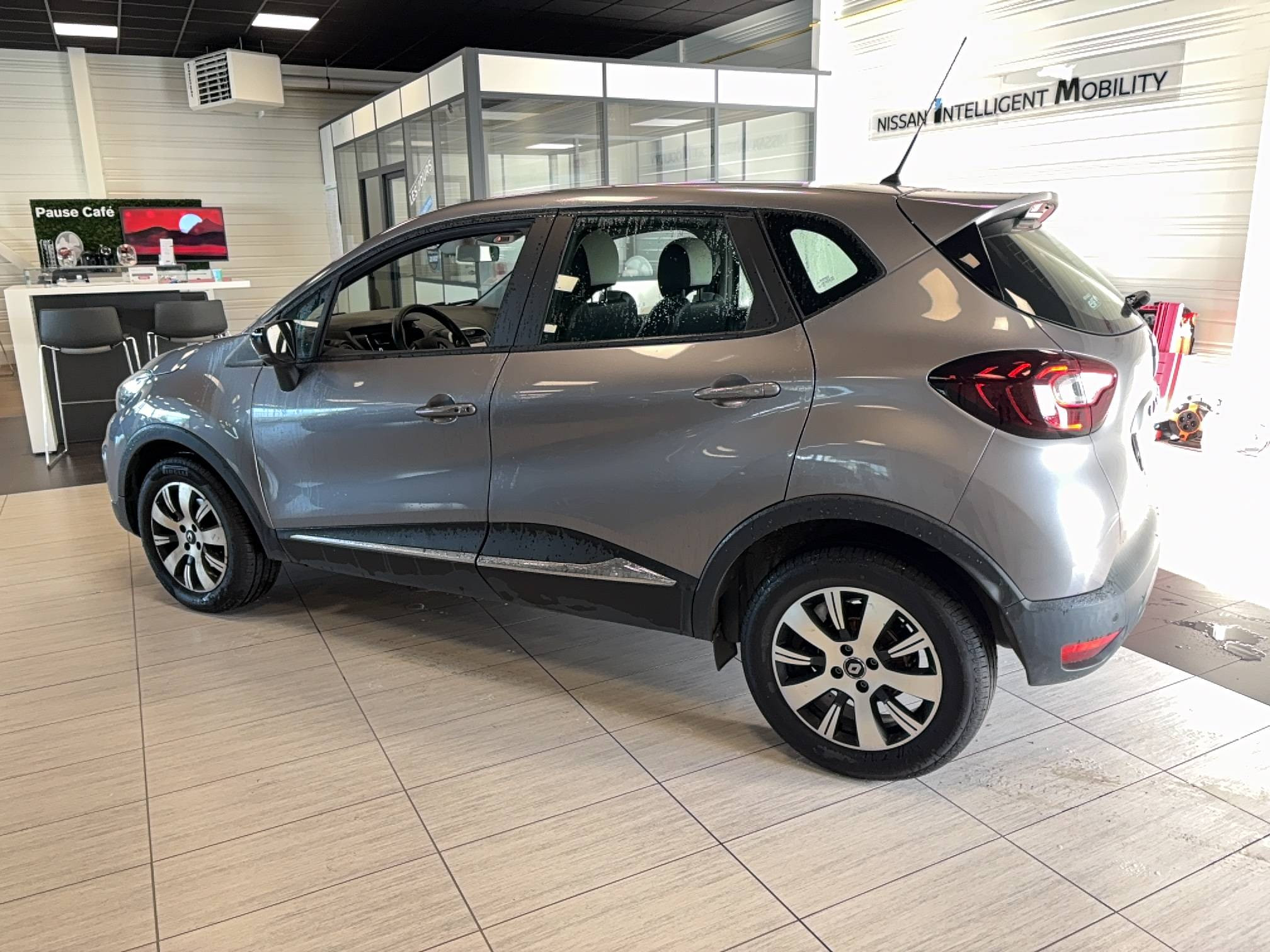 Vente en ligne Renault Captur  dCi 90 au prix de 13 990 €