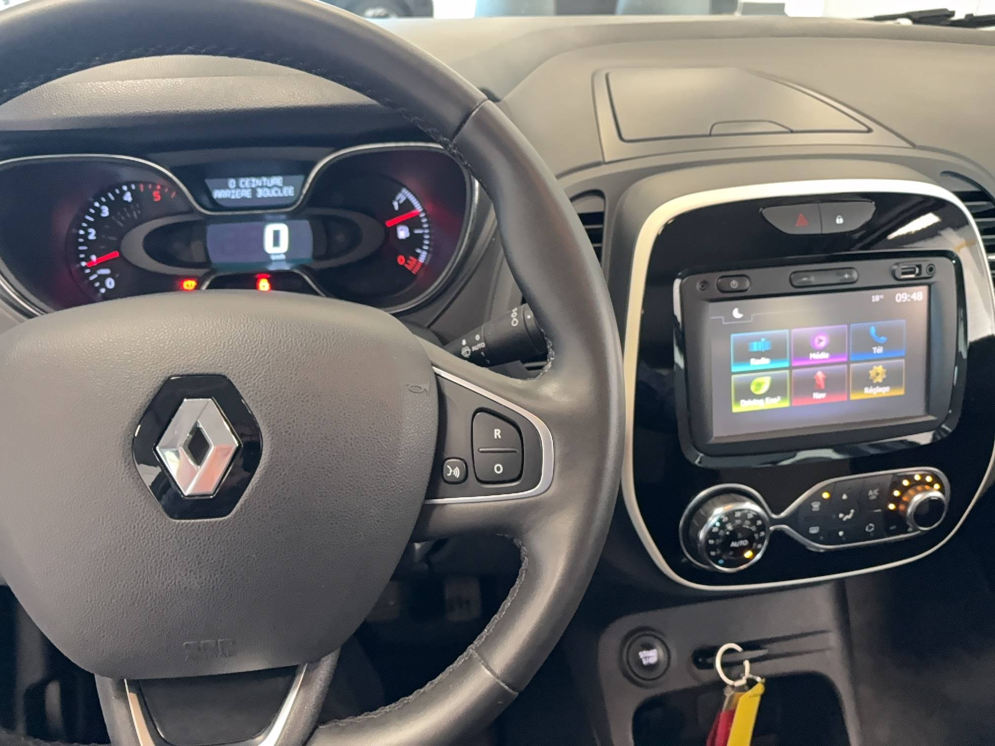 Vente en ligne Renault Captur  dCi 90 au prix de 13 990 €