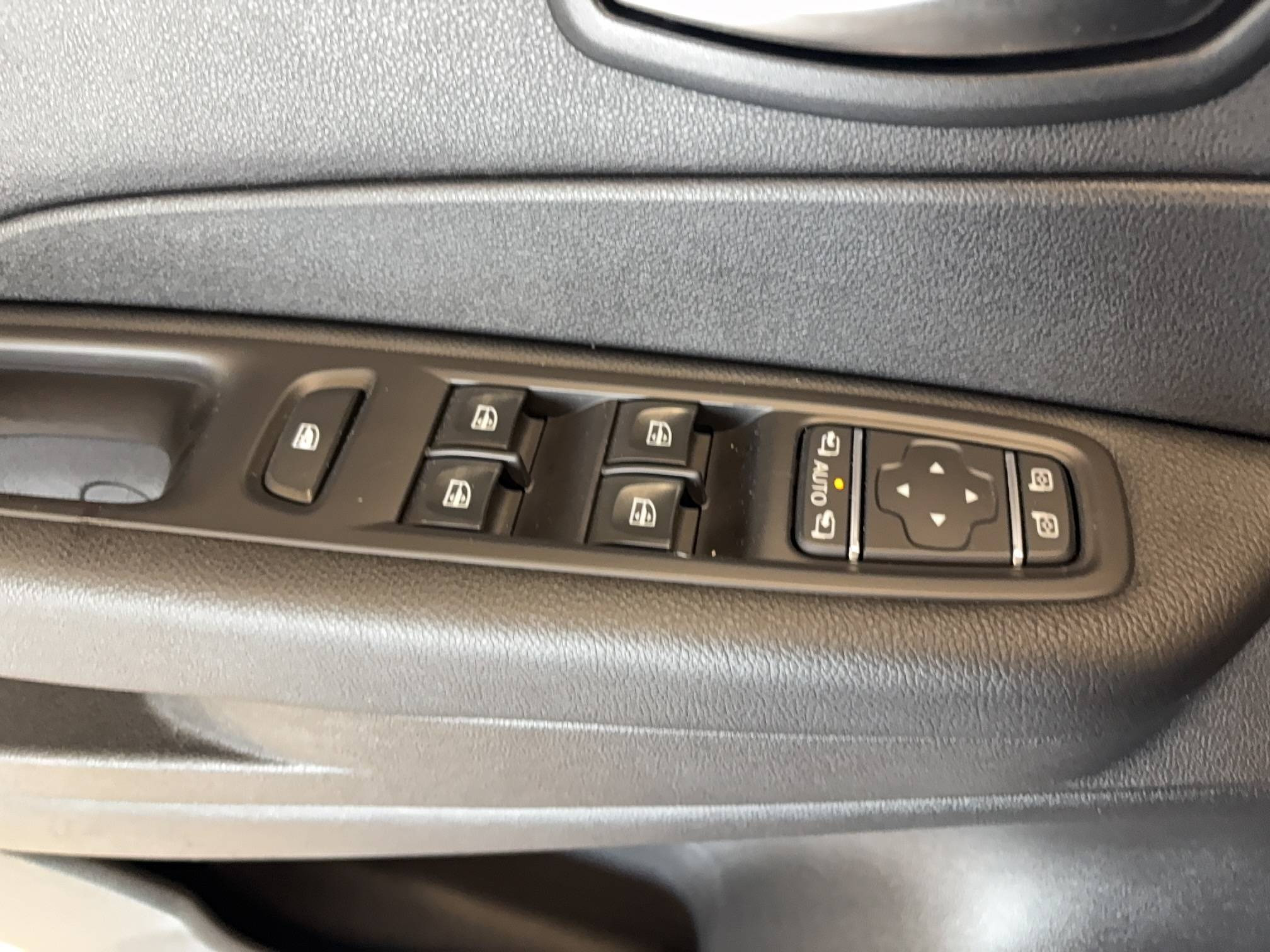 Vente en ligne Renault Captur  dCi 90 au prix de 13 990 €