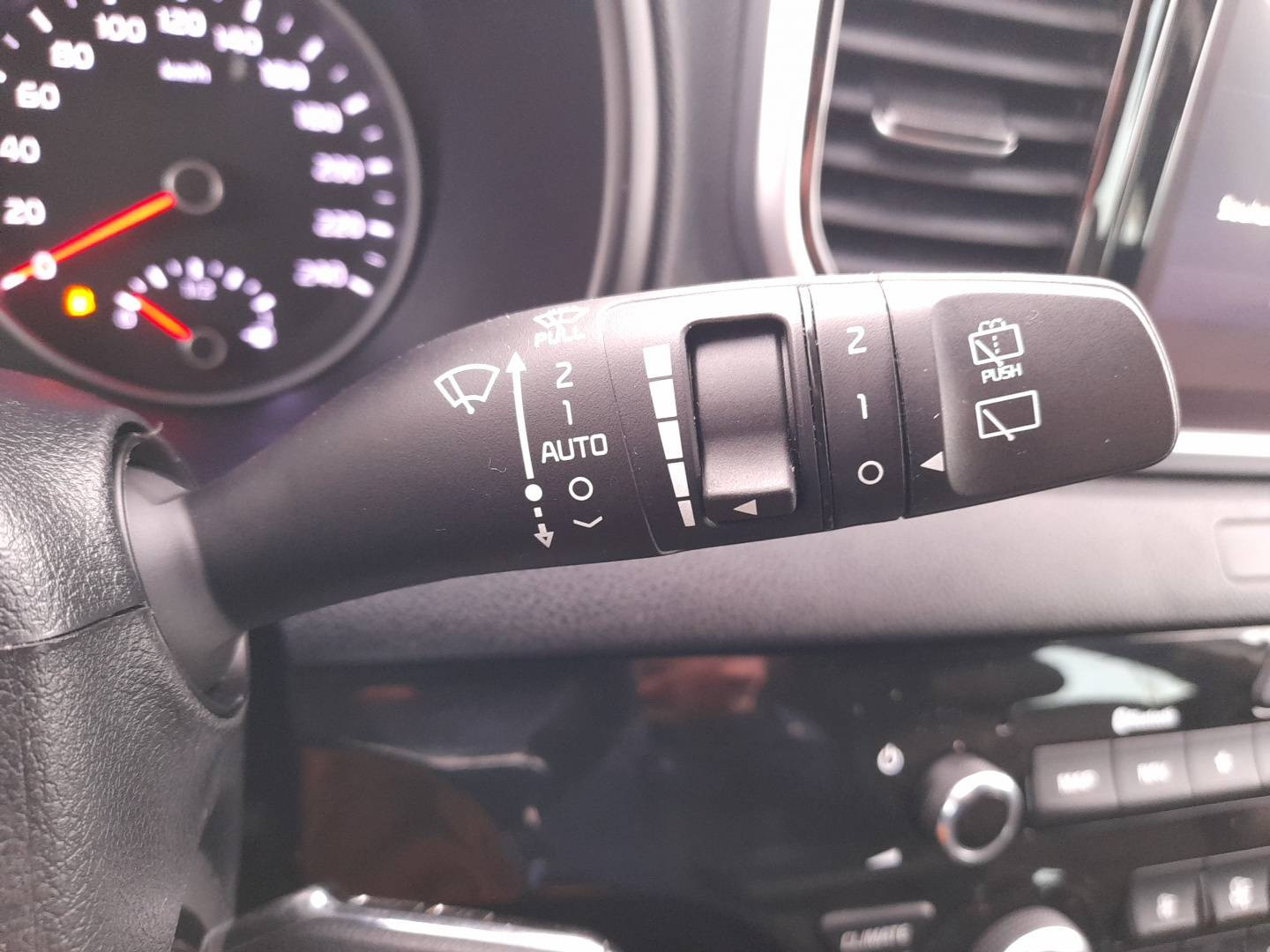 Vente en ligne Kia Sportage  1.6 CRDi 136ch MHEV ISG DCT7 4x2 au prix de 21 990 €