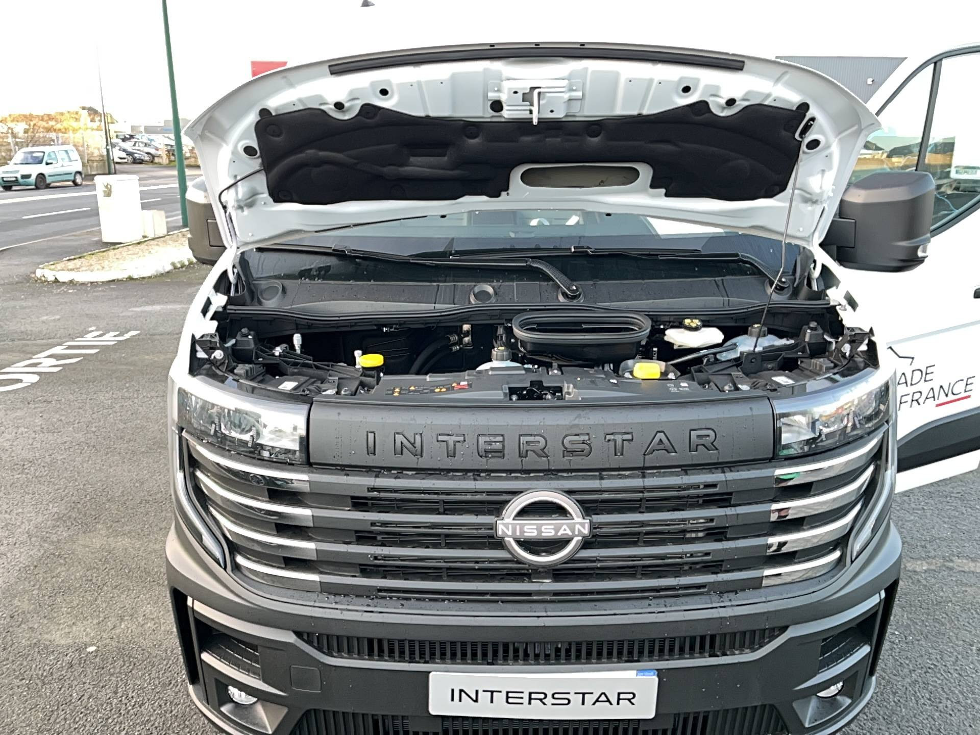 Vente en ligne Nissan Interstar  3T3 L2H2 2.0 DCI 130 au prix de 45 240 €