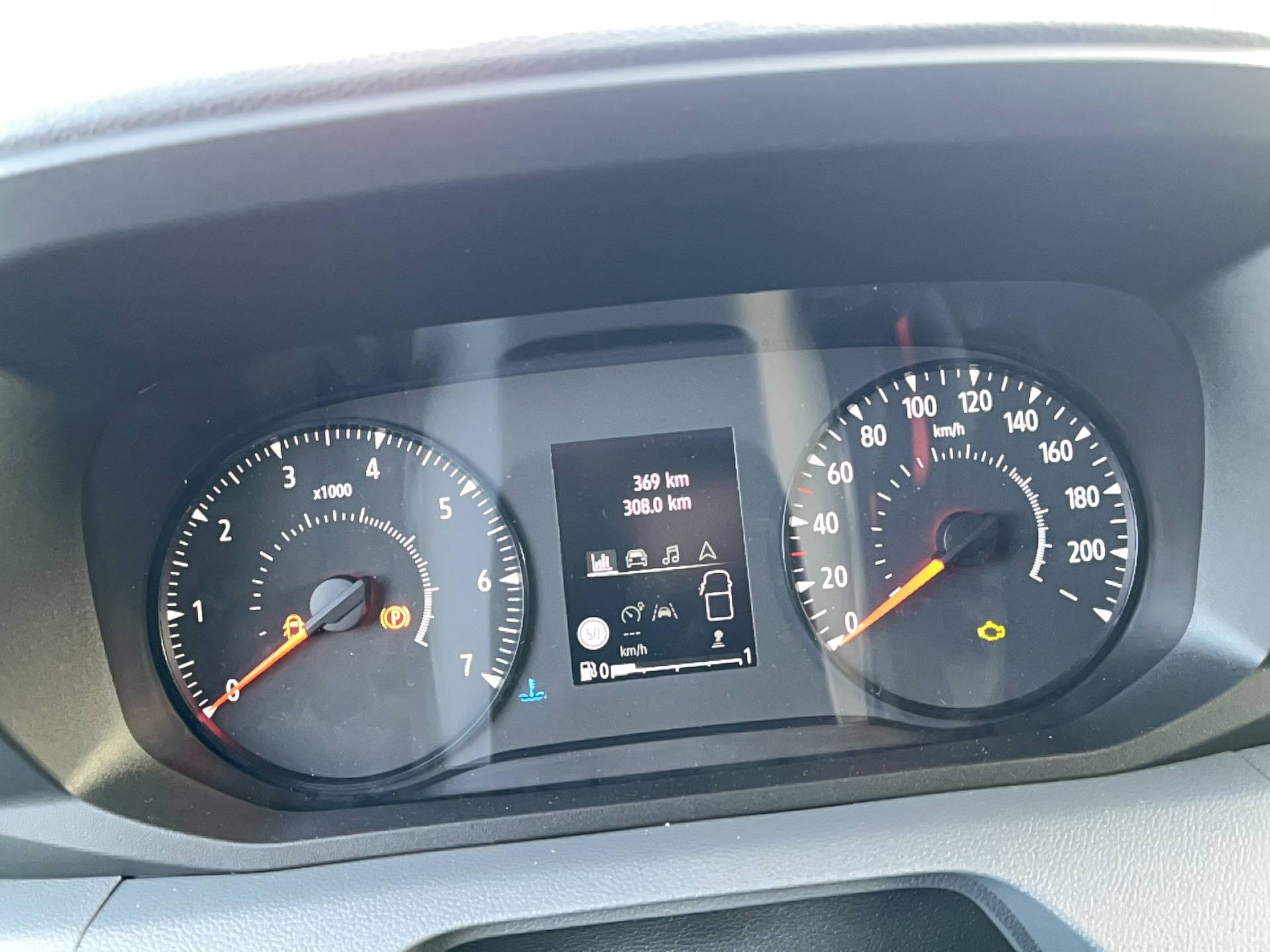 Vente en ligne Nissan Interstar  3T3 L2H2 2.0 DCI 130 au prix de 45 240 €