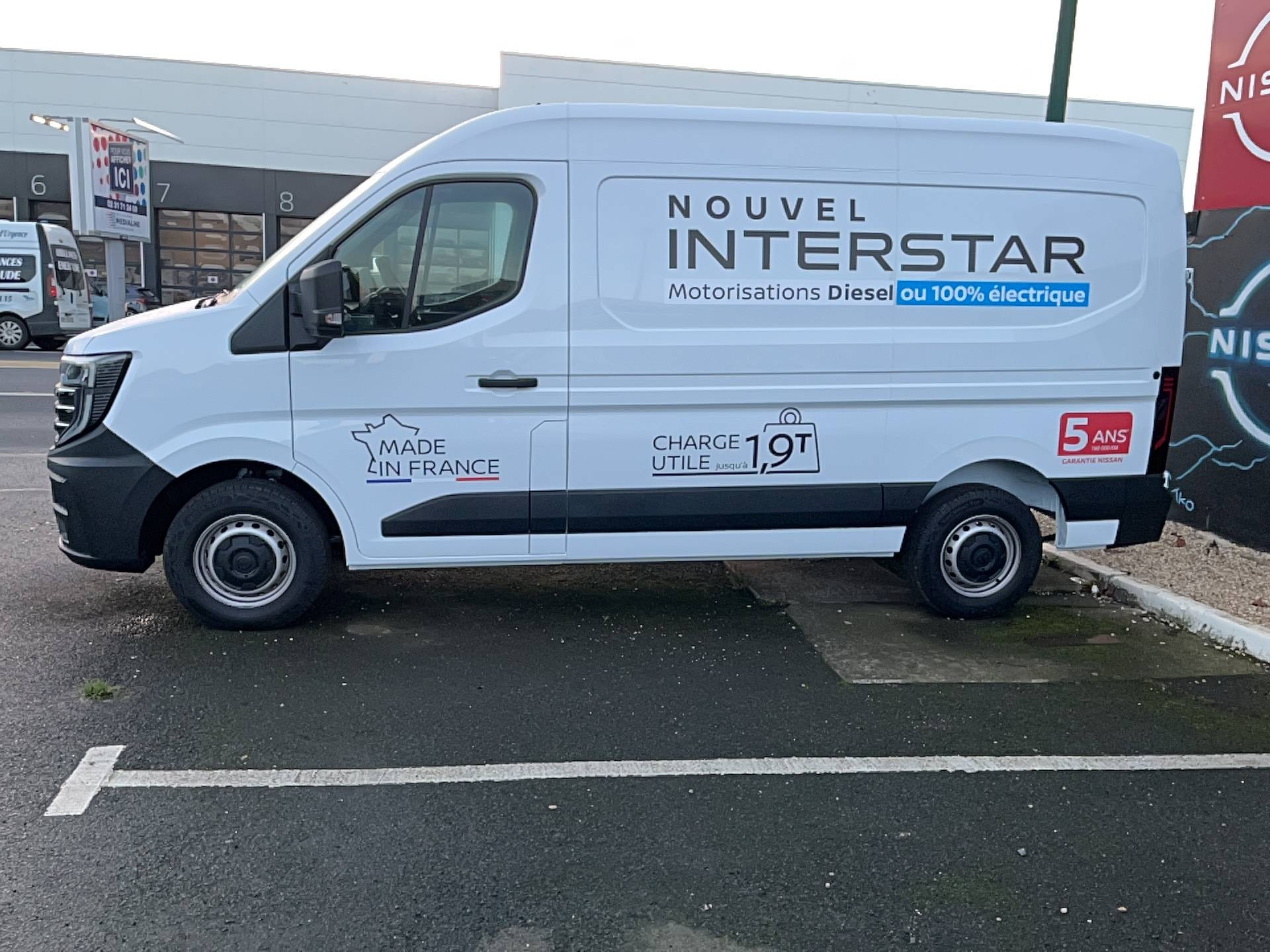 Vente en ligne Nissan Interstar  3T3 L2H2 2.0 DCI 130 au prix de 45 240 €