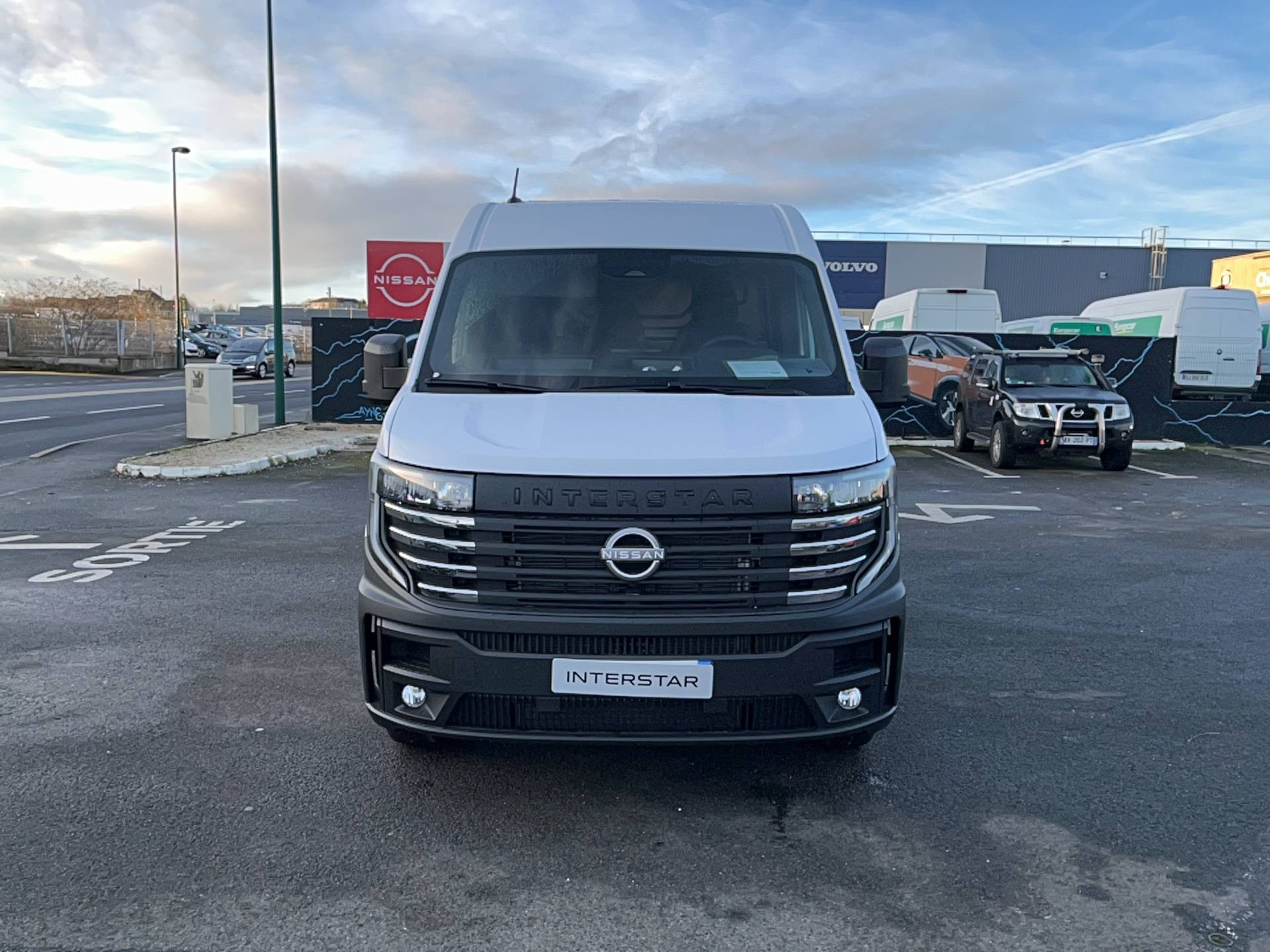 Vente en ligne Nissan Interstar  3T3 L2H2 2.0 DCI 130 au prix de 45 240 €