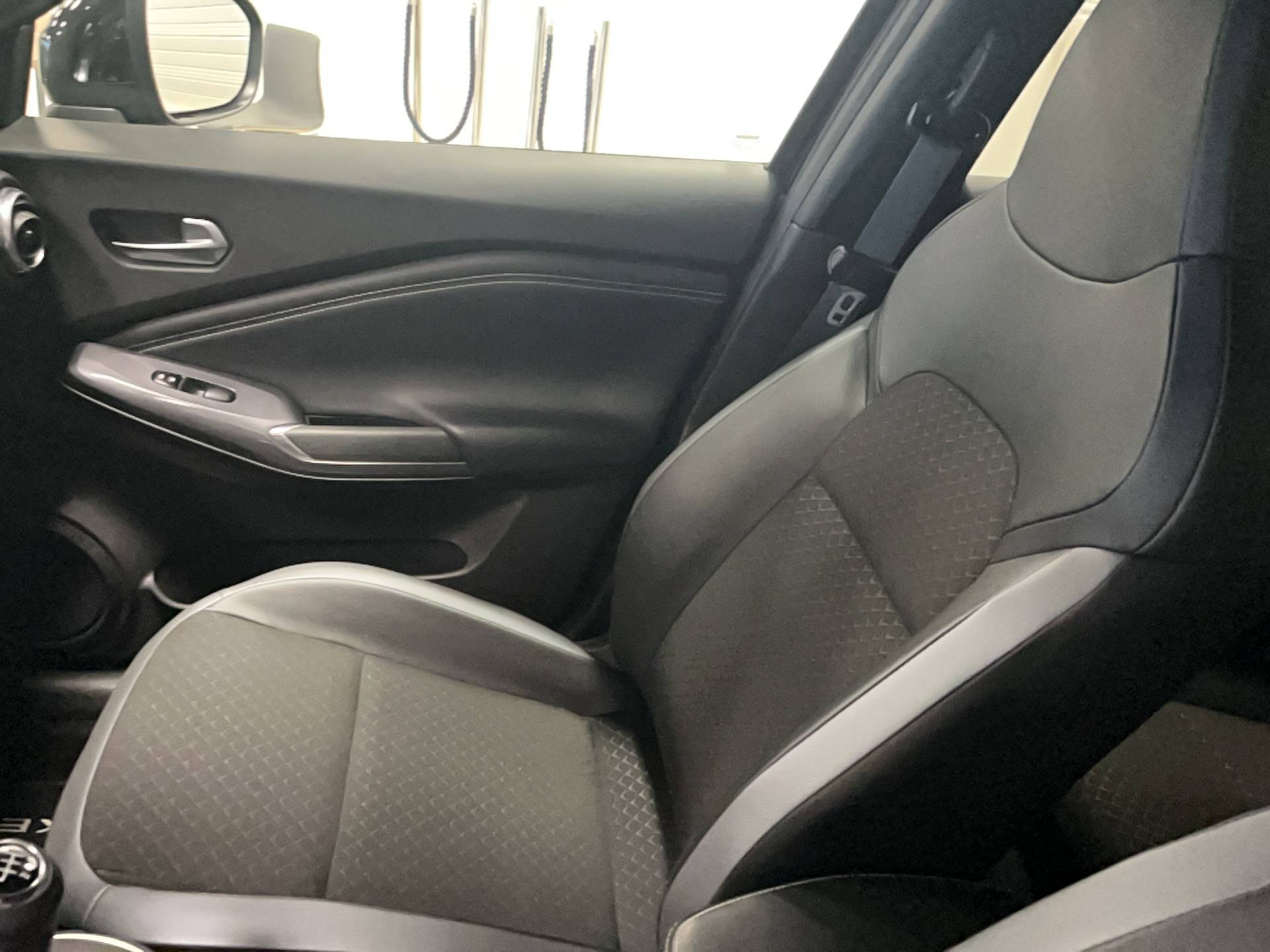 Vente en ligne Nissan Juke Juke DIG-T 114 au prix de 17 990 €