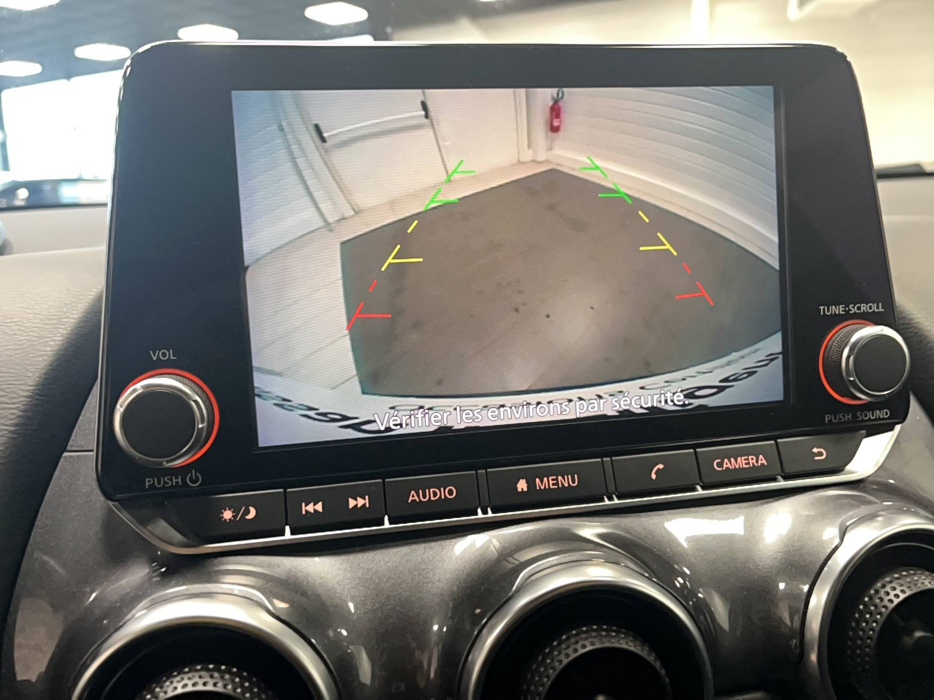 Vente en ligne Nissan Juke Juke DIG-T 114 au prix de 17 990 €