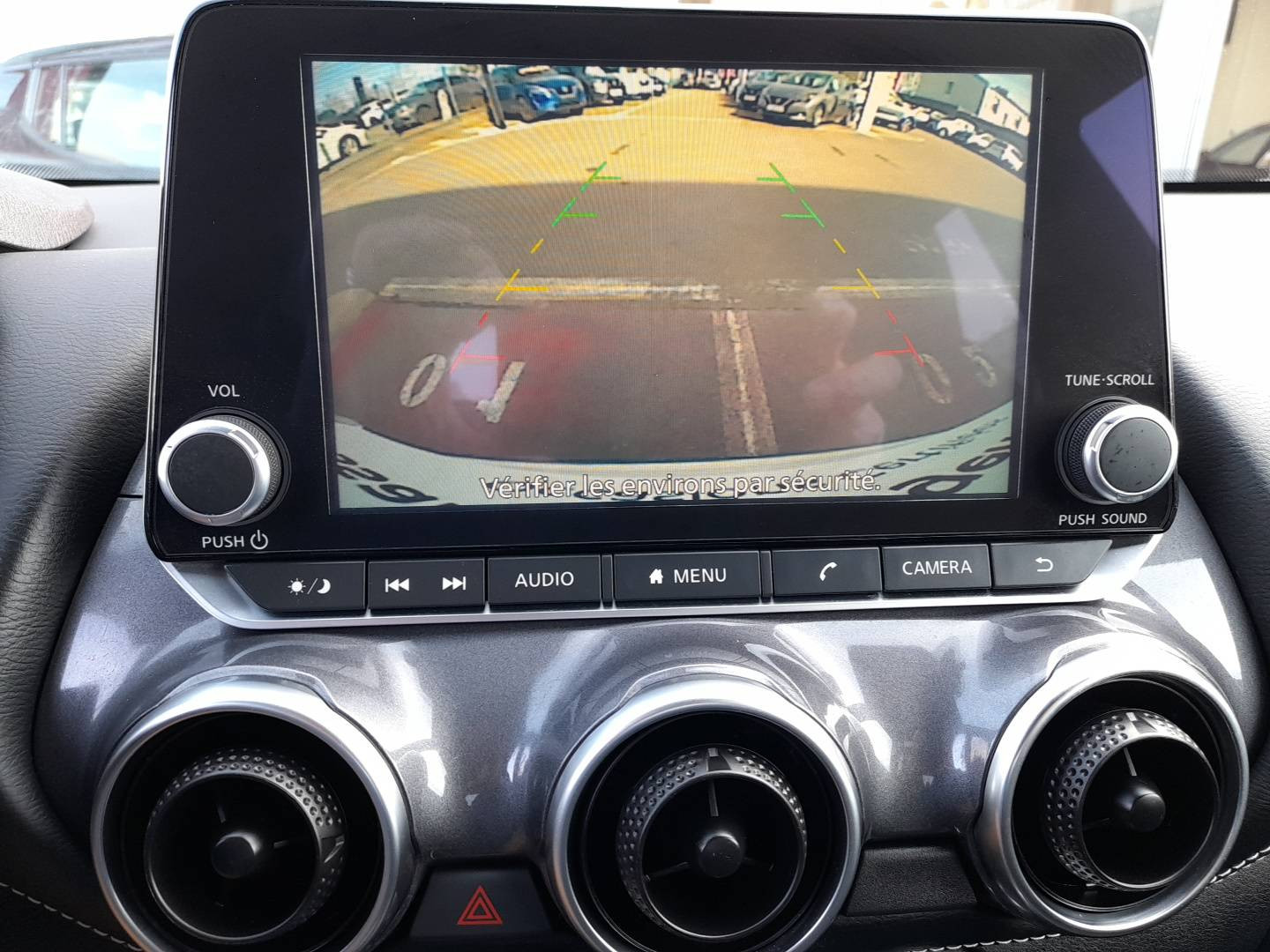 Vente en ligne Nissan Juke Juke DIG-T 114 au prix de 17 990 €