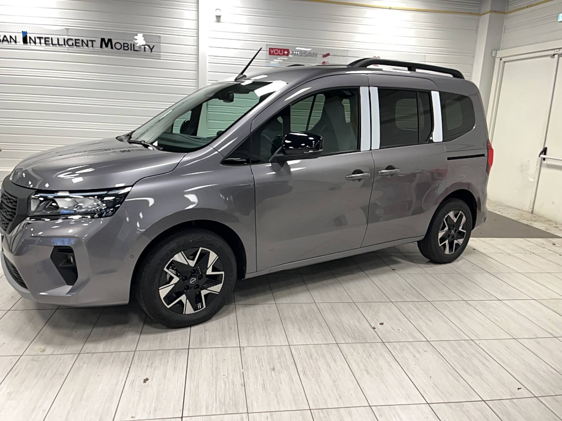 Vente en ligne Nissan Townstar Combi  L1 TCE 130 BVM GSR2b au prix de 27 700 €