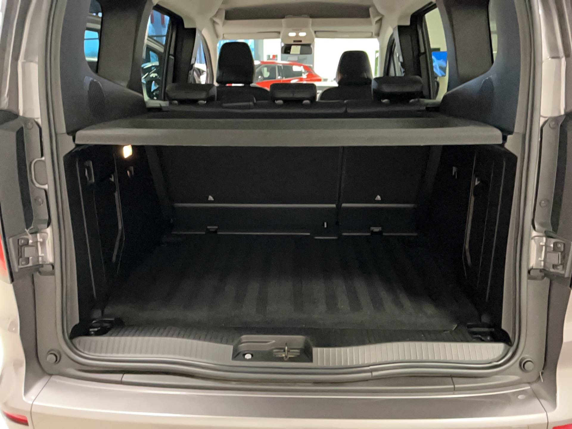 Vente en ligne Nissan Townstar Combi  L1 TCE 130 BVM GSR2b au prix de 27 700 €