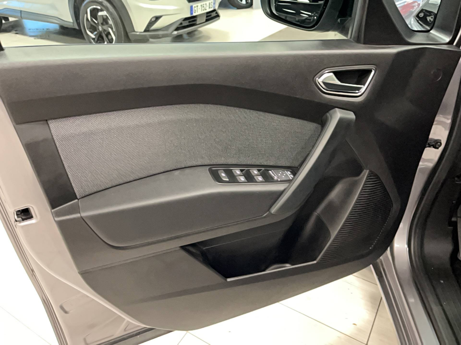 Vente en ligne Nissan Townstar Combi  L1 TCE 130 BVM GSR2b au prix de 27 700 €