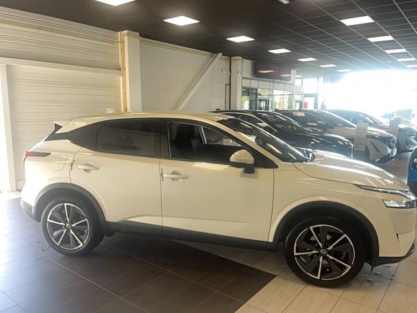 Vente en ligne Nissan Qashqai  Mild Hybrid 158 ch Xtronic au prix de 22 990 €