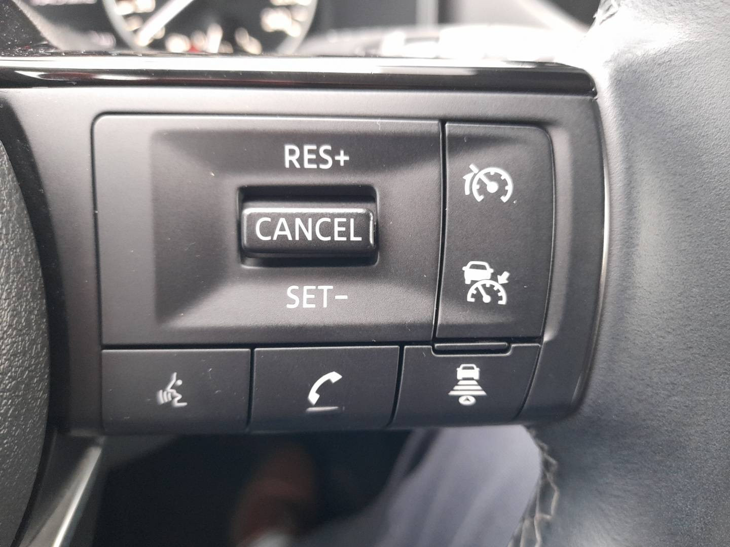 Vente en ligne Nissan Qashqai  MILD HYB 140 CH  au prix de 21 490 €