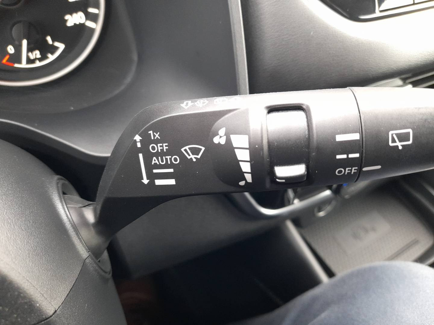 Vente en ligne Nissan Qashqai  MILD HYB 140 CH  au prix de 21 490 €