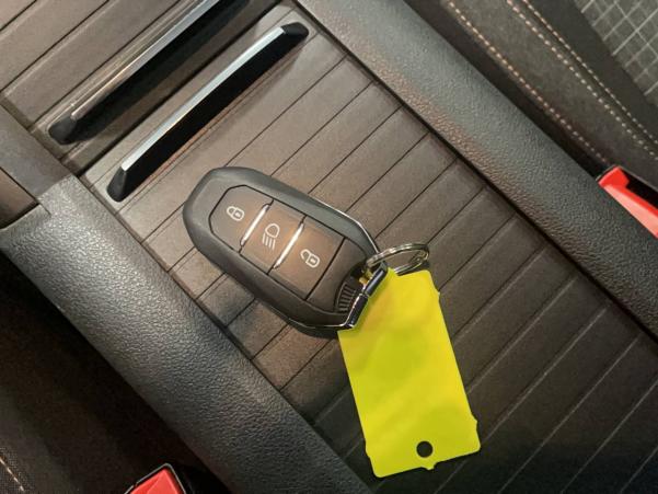 Vente en ligne Peugeot e-Rifter Rifter Standard e136ch 5pl au prix de 21 990 €