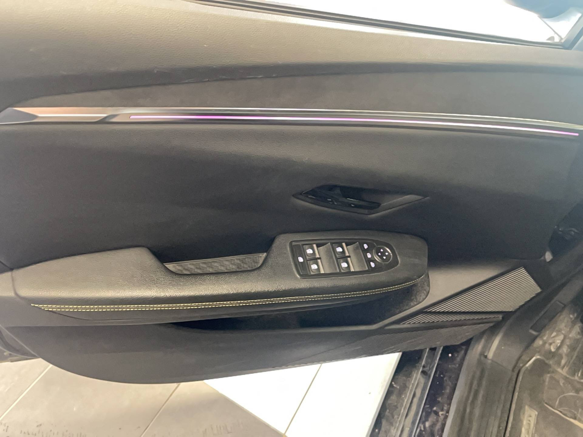 Vente en ligne Renault Megane E-Tech  EV40 130ch standard charge au prix de 18 990 €