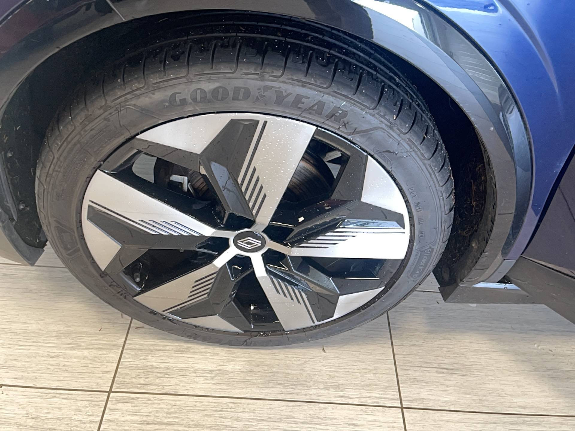 Vente en ligne Renault Megane E-Tech  EV40 130ch standard charge au prix de 18 990 €