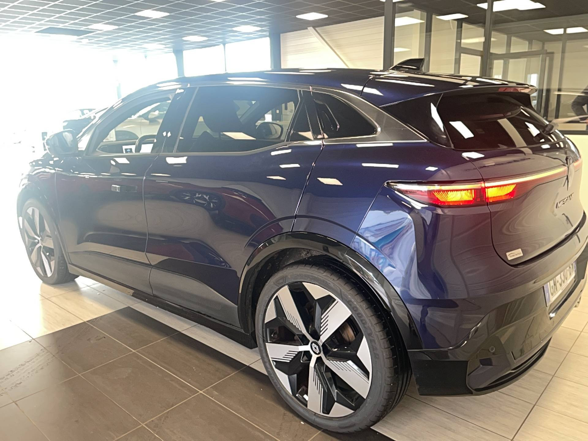 Vente en ligne Renault Megane E-Tech  EV40 130ch standard charge au prix de 18 990 €