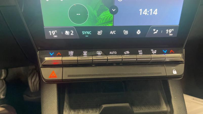 Vente en ligne Renault Megane E-Tech  EV40 130ch standard charge au prix de 20 890 €