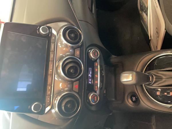 Vente en ligne Nissan Juke Juke HYBRID 143 au prix de 22 990 €