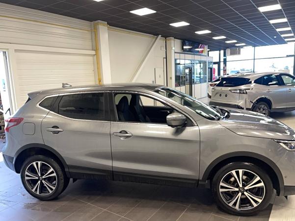 Vente en ligne Nissan Qashqai 2 Qashqai 1.3 DIG-T 160 DCT au prix de 18 990 €